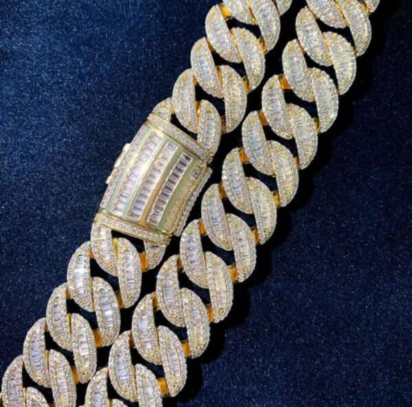 IMG_20221020_144729 Baguette & Round Moissanite Diamond Clustered Miami Cuban Link Bracelet, High Quality Cuban Link Chain Bracelet, Moissanite Diamond Bracelet, Stacking Bracelets, Pave Cuban Chain Bracelet