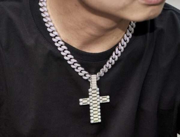 Iced Link Cross Pendant in 925 Sterling Silver For Men Tennis pendant iced out pendant hip hop pendant Silver Pendant