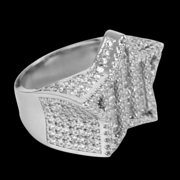 STAR EDITION VVS SHINE LUXURY ICED OUT RING
