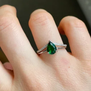 Vintage Emerald Pear Shaped Engagement Ring Silver, Tear Drop Emerald Green Twin Band Promise Ring 925 Sterling Silver Birthday Gift for Her