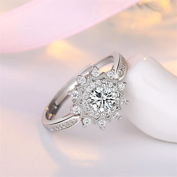 Round Flower Floral Moissanite Halo Diamond Engagement Ring, Sterling Silver Moissanite Diamond Wedding Ring For Bridal, 10K/14K Gold Anniversary Diamond Ring For Gift