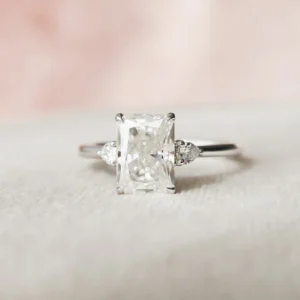 2 CT RADIANT CUT SOLITAIRE DIAMOND RING 14K GOLD MOISSANITE RING RADIANT MOISSANITE ENGAGEMENT RING ANNIVERSARY RING RADIANT CUT BRIDAL RING