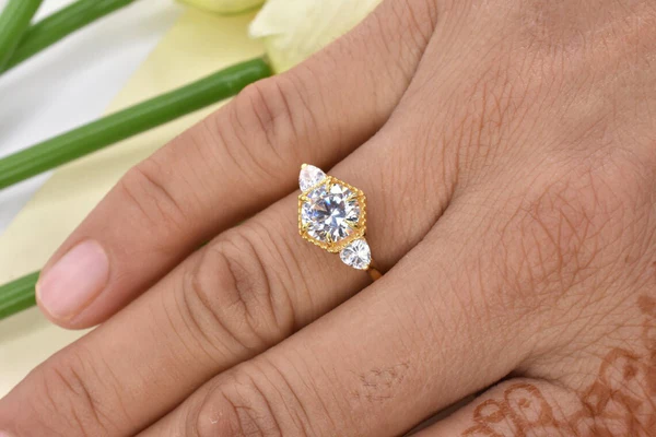 Pear & Round Moissanite 3 Stone Diamond Engagement Ring, Sterling Silver Moissanite Diamond Wedding Ring For Bridal, 10K/14K Gold Anniversary Diamond Ring For Gift