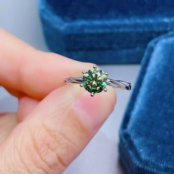 Green Moissanite Ring | Dainty Moissanite Jewelry | Brilliant Round Cut Moissanite | Engagement Ring | Wedding Anniversary Ring Gift for Her