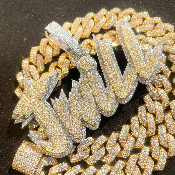 Round White VVS Diamond Customized Letter Hip Hop Pendant, Sterling Silver Iced Out Birthday Gift Pendant, Charm Diamond Hip Hop Pendant