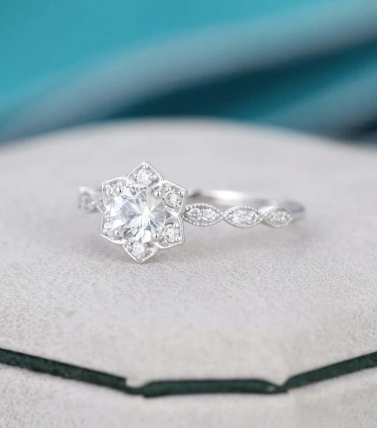 Round Moissanite Solitaire Diamond Engagement Ring, Sterling Silver Moissanite Diamond Wedding Ring For Bridal, 10K/14K Gold Anniversary Diamond Ring For Gift