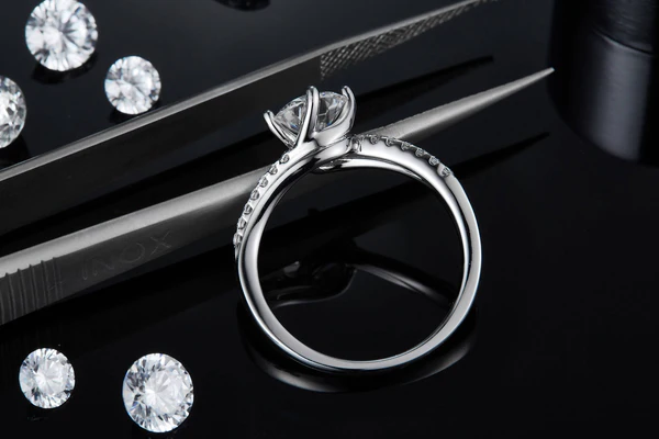 Round Moissanite Solitaire Diamond Engagement Ring, Sterling Silver Moissanite Diamond Wedding Ring For Bridal, 10K/14K Gold Anniversary Diamond Ring For Gift