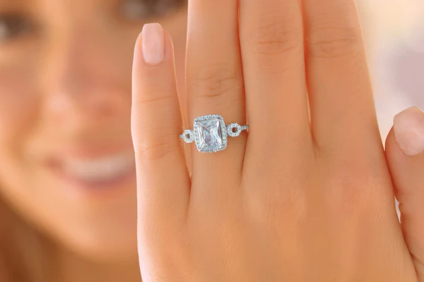 Radiant Moissanite Halo Diamond Engagement Ring, Sterling Silver Moissanite Diamond Wedding Ring For Bridal, 10K/14K Gold Anniversary Diamond Ring For Gift