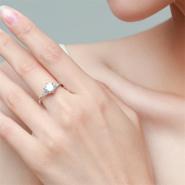 Round Cut Moissanite Solitaire Diamond Engagement Ring, Sterling Silver Moissanite Diamond Wedding Ring For Bridal, 10K/14K Gold Anniversary Diamond Ring For Gift