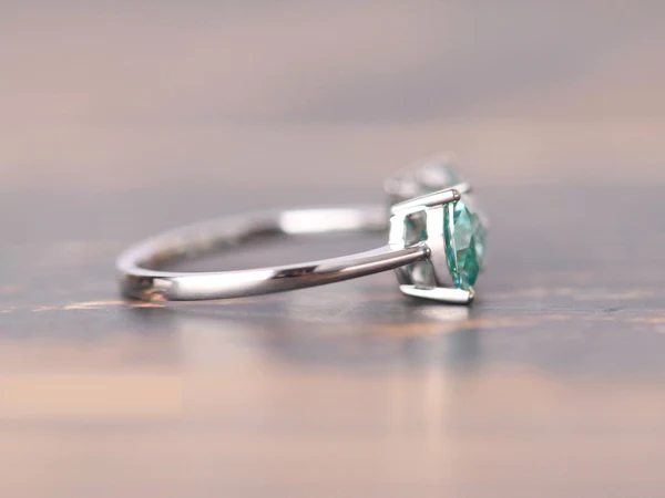 5_0f561342-1b77-4730-af5e-aac05693767c_600x600 Moissanite Engagement Ring 14K White Gold Ring, Double Green Moissanite Bow Ring, Gemstone Bow Ring Diamond Wedding Band Rings For Women