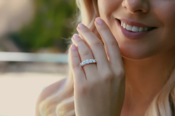 Round 5 Stone Moissanite Solitaire Diamond Engagement Ring, Sterling Silver Moissanite Diamond Wedding Ring For Bridal, 10K/14K Gold Anniversary Diamond Ring For Gift