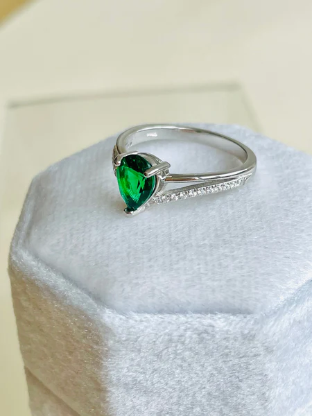 6_613ec847-e0b7-4e7e-8f33-fb1743d4d0ef_600x600 Vintage Emerald Pear Shaped Engagement Ring Silver, Tear Drop Emerald Green Twin Band Promise Ring 925 Sterling Silver Birthday Gift for Her