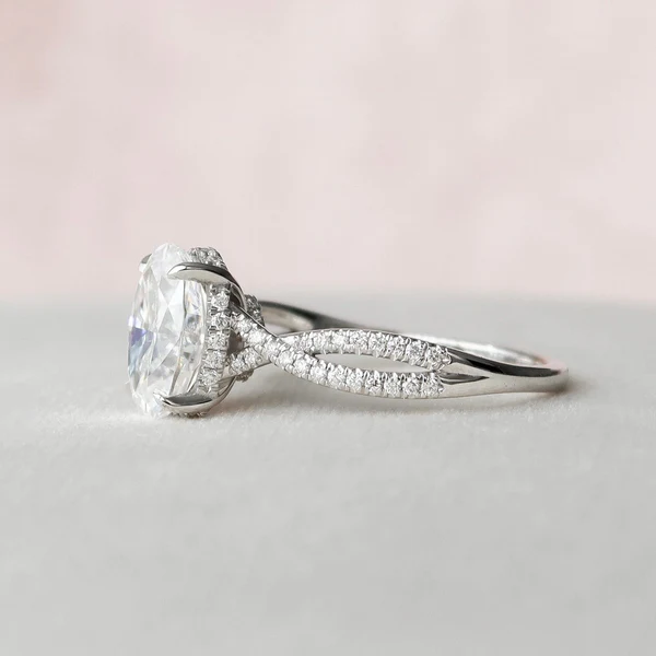 Oval Moissanite Solitaire Diamond Engagement Ring, Sterling Silver Moissanite Diamond Wedding Ring For Bridal, 10K/14K Gold Anniversary Diamond Ring For Gift