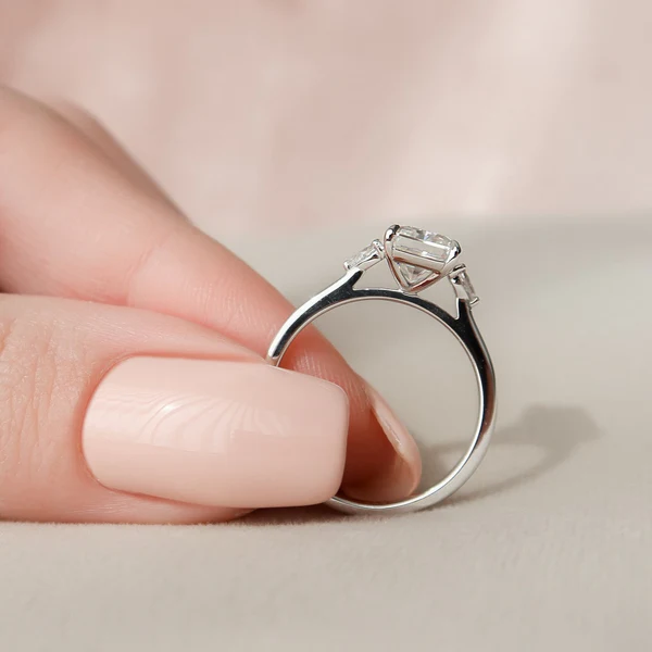 2 CT RADIANT CUT SOLITAIRE DIAMOND RING 14K GOLD MOISSANITE RING RADIANT MOISSANITE ENGAGEMENT RING ANNIVERSARY RING RADIANT CUT BRIDAL RING