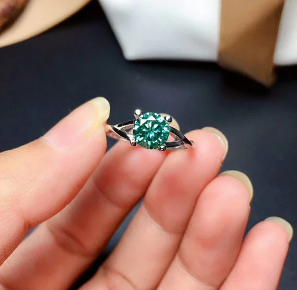 Green Moissanite Ring, 925 Sterling Silver, 2ct Moissanite Ring, Engagement Ring, Wedding Ring, Luxury Ring/Band, Round Cut Ring