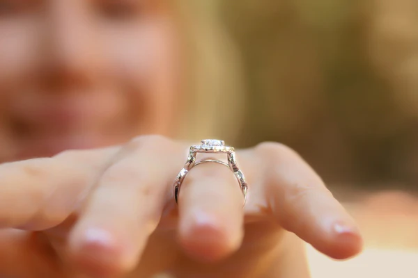 Oval Moissanite Halo Diamond Engagement Ring, Sterling Silver Moissanite Diamond Wedding Ring For Bridal, 10K/14K Gold Anniversary Diamond Ring For Gift