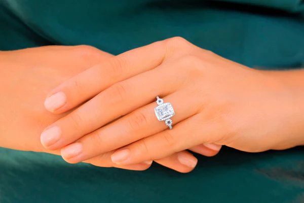 Radiant Moissanite Halo Diamond Engagement Ring, Sterling Silver Moissanite Diamond Wedding Ring For Bridal, 10K/14K Gold Anniversary Diamond Ring For Gift