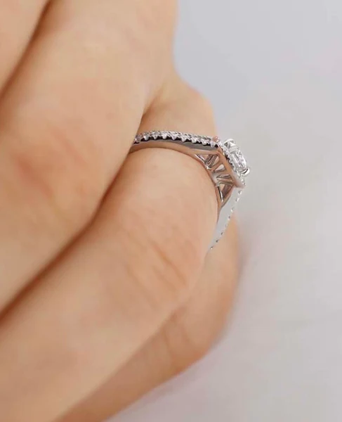 Round Cut Moissanite Ring Brilliant Round Moissanite Halo Engagement Ring 14K Solid Gold Moissanite Wedding Ring Double Diamond Band